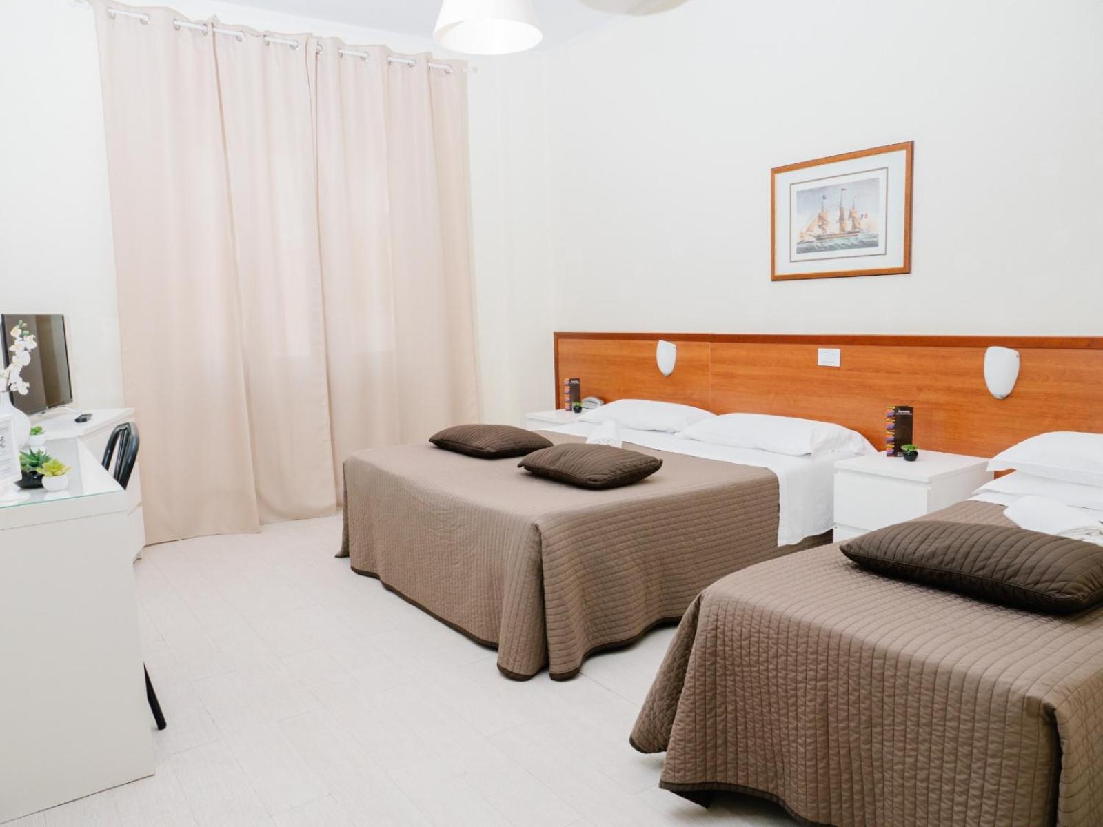 Hotel Antagos Montesilvano Marina Екстериор снимка