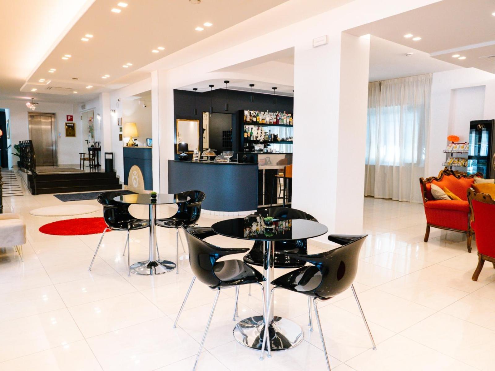 Hotel Antagos Montesilvano Marina Екстериор снимка