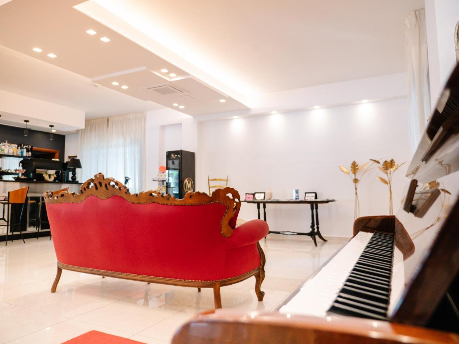 Hotel Antagos Montesilvano Marina Екстериор снимка