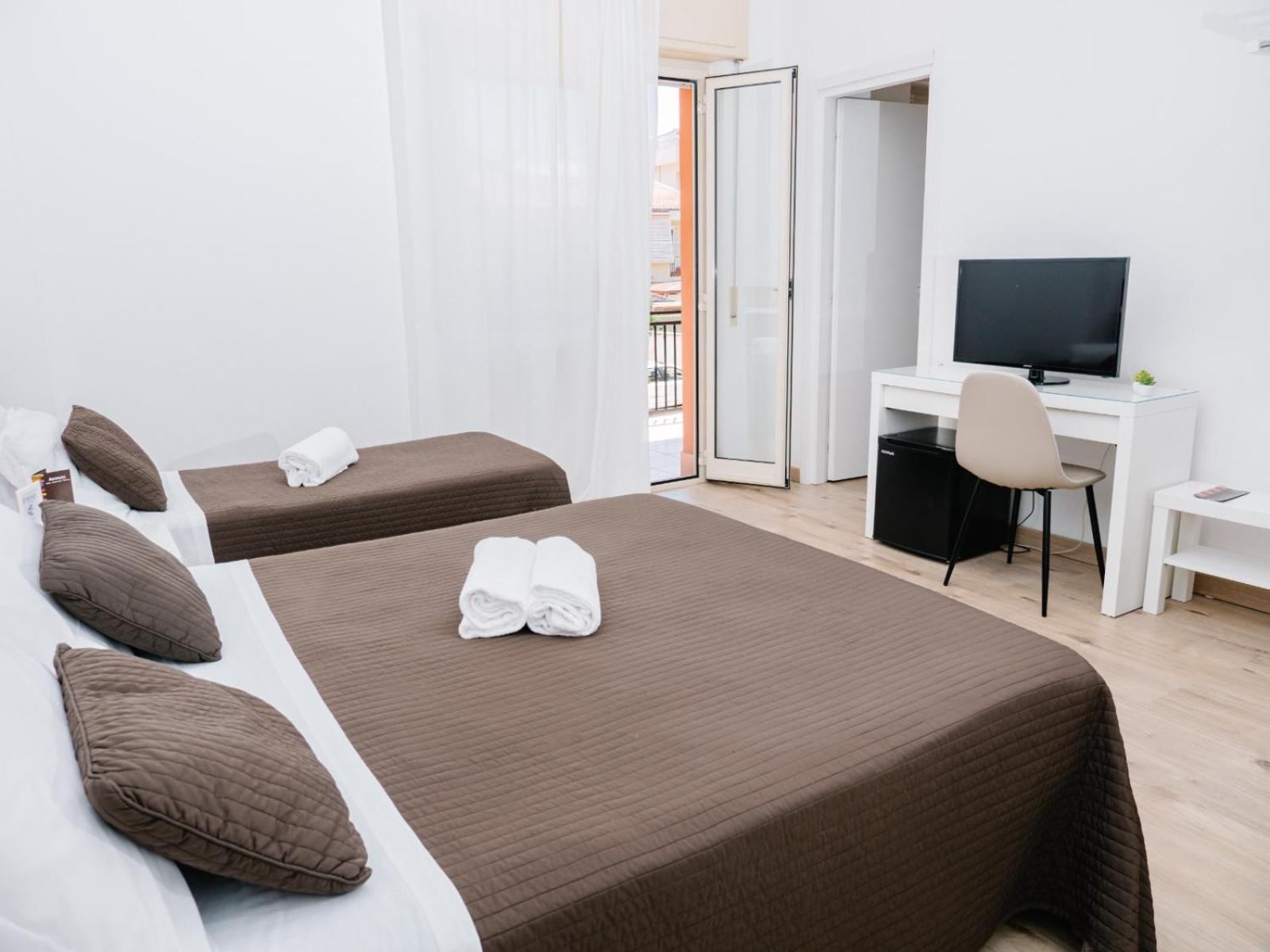 Hotel Antagos Montesilvano Marina Екстериор снимка